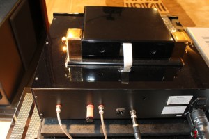 Il en faudra des kilomètre de câble audiophile pour compenser cette superbe nappe Molex !